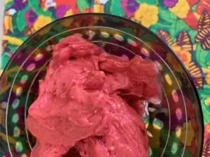 Raspberry-and-Banana-Nice-Cream